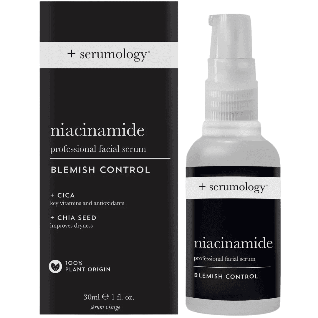 Sérum visage niacinamide Serumology pour le contrôle des imperfections. Formule enrichie en CICA et graines de chia pour hydrater et protéger la peau.