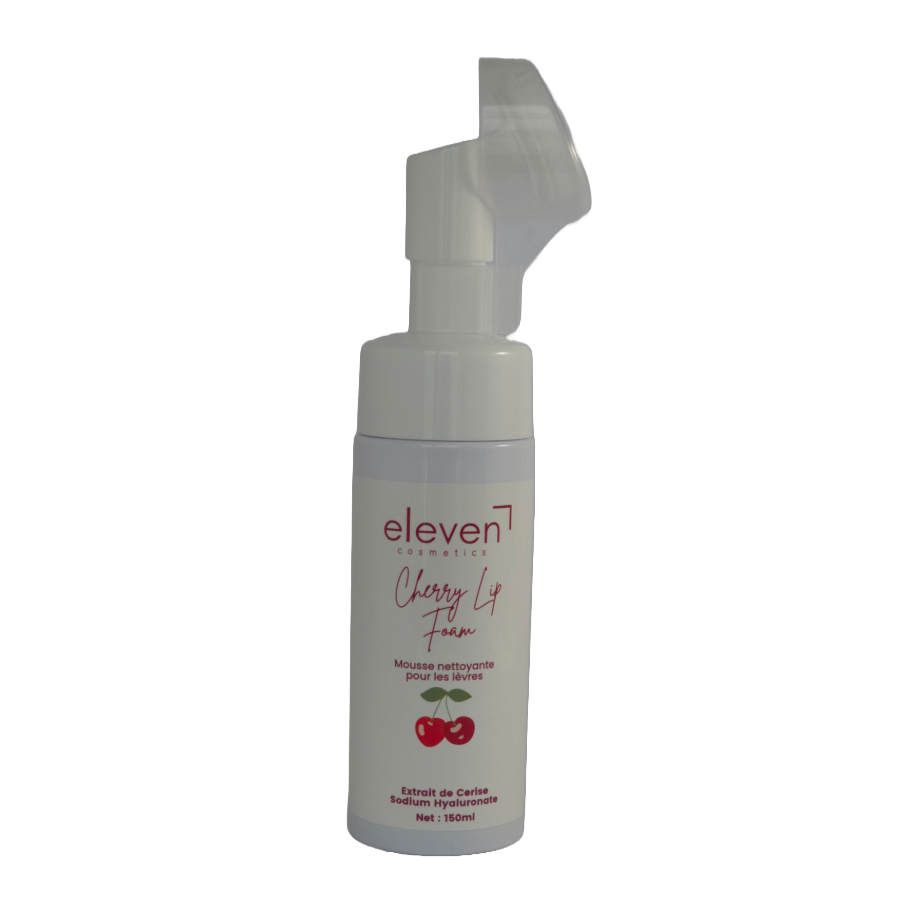 Flacon de mousse nettoyante Hydralips avec applicateur pratique. Soin hydratant à l'extrait de cerise pour des lèvres douces et purifiées.