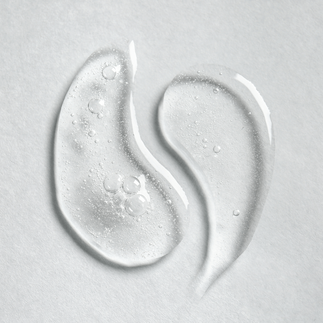 Peeling BHA 20 BeautyMed gel texture showing smooth and bubbly consistency on a light background.